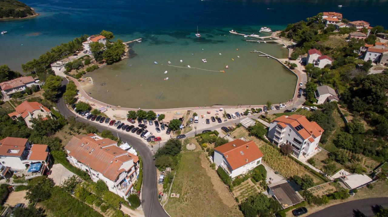 Apartmani Premijer-Rab Supetarska Draga Zewnętrze zdjęcie